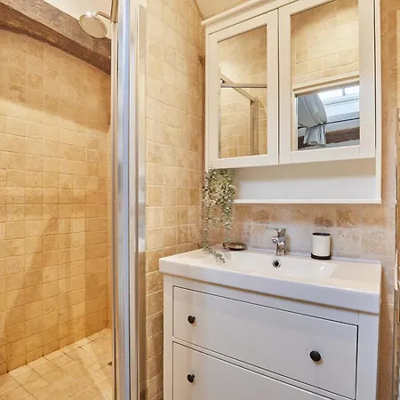 Charming Center Of With Terrace