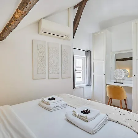 Charming Center Of With Terrace * Paris