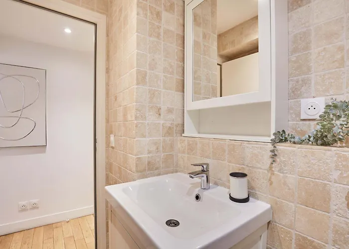 Charming Center Of With Terrace